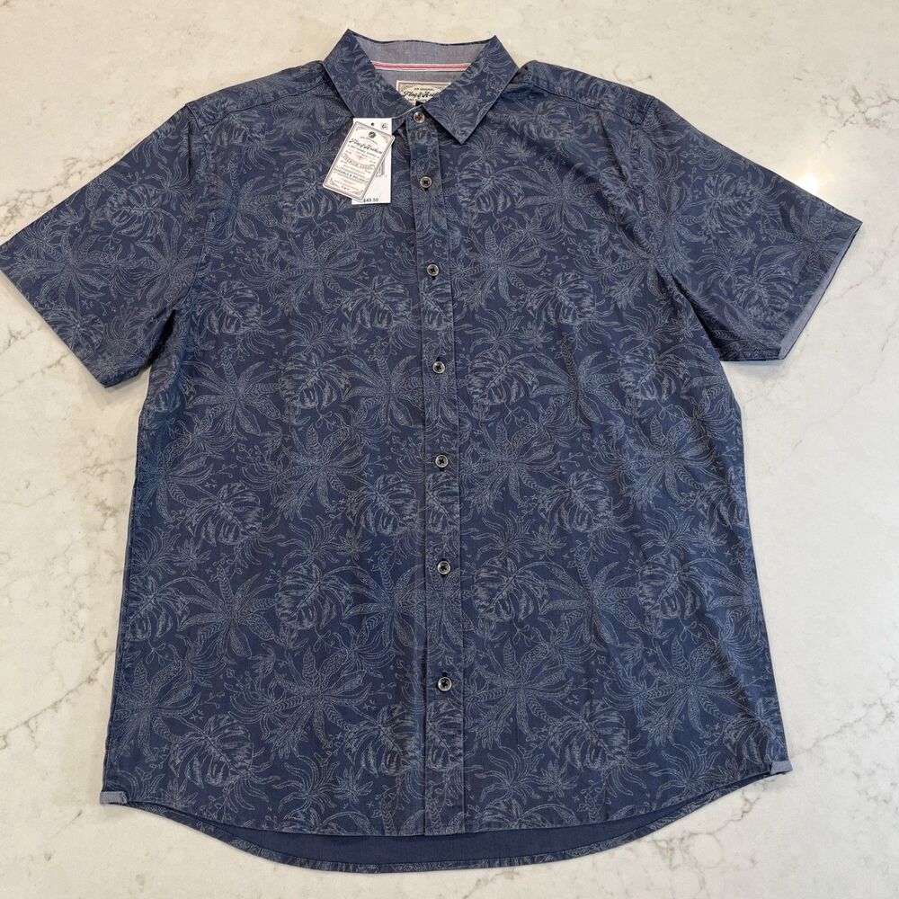Flag Anthem NEW Medium Shirt Cotton Blue All Over Pattern Short Sleeve Button Up